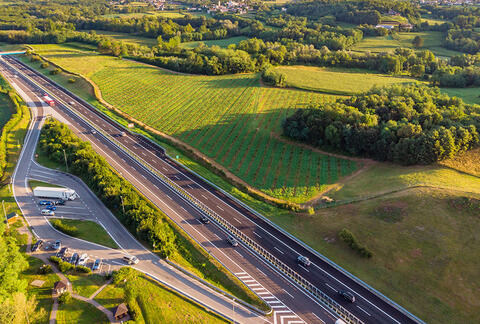 img.voyager-en-italie-equipements-des-aires-d-autoroute